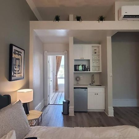 Gorgeous Studio Gaslamp! Perfectly Located Near Downtown San Diego! Perfect For Your Quick Getaway! Apartment Exterior photo